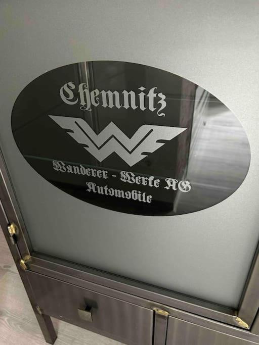 Ruhige Wohnung Im Fabrikstil In ケムニッツ エクステリア 写真